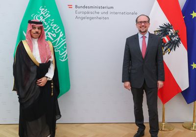 بن فرحان: ناقشت سبل تطوير التعاون مع وزير خارجية النمسا