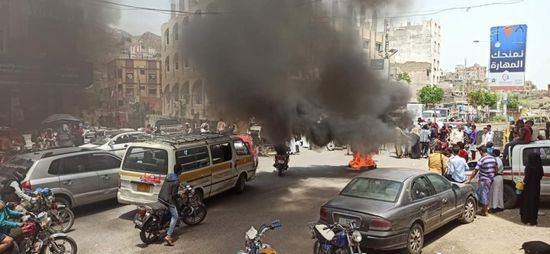 فساد مليشيات الشرعية يؤجج التظاهرات في تعز