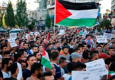 اشتباكات بين الشرطة الفلسطينية ومحتجين على مقتل ناشط في رام الله