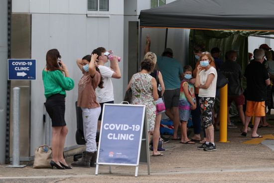 أستراليا تُغلق مناطق بسيدني مع ارتفاع إصابات كورونا