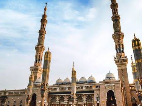 السعودية تعيد افتتاح 7 مساجد بعد تعقيمها