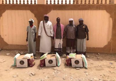 برعاية الزُبيدي.. مساعدات غذائية لأسر الشهداء بالسوم