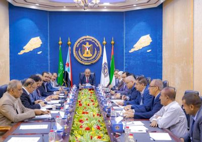 "الانتقالي" يطالب برفع الحصار الإخواني عن شبوة