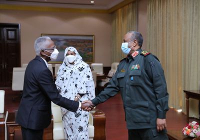  البرهان يدعو لتعزيز العلاقات السودانية الفرنسية