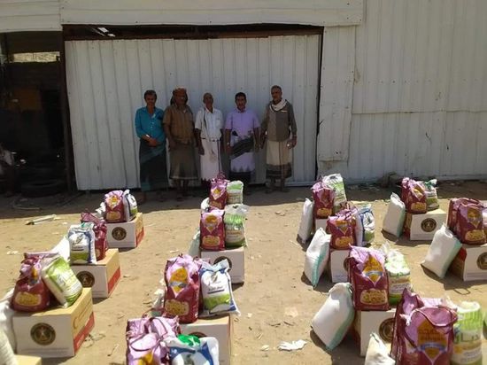 برعاية الزُبيدي.. توزيع مساعدات على أسر شهداء بيحان