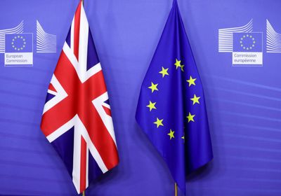 بريطانيا والاتحاد الأوروبي تتفقان على تأجيل بعض إجراءات ما بعد بريكست