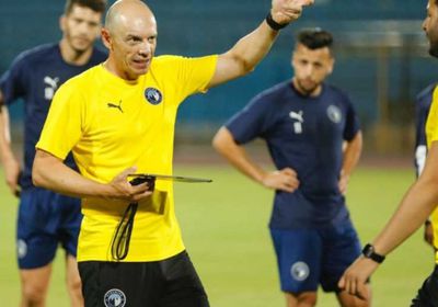 جونياس يعلن قائمة بيراميدز لمواجهة الأهلي