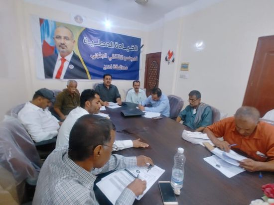 في لقائه هيئة الانتقالي بالمديرية.. الشعيبي يبحث قضايا طورالباحة