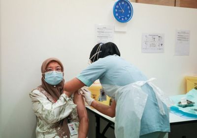  ماليزيا تتخطى تطعيم 8 ملايين شخص بلقاح كورونا