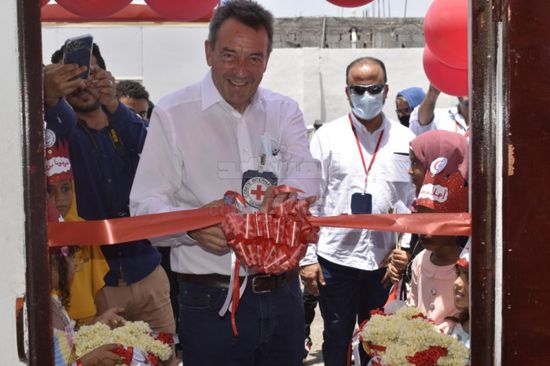 ماورير يفتتح مبنى الهلال الأحمر في لحج