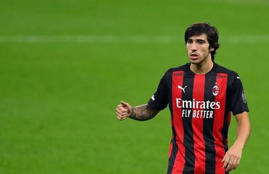 برشلونة ينسحب من صفقة نجم ميلان