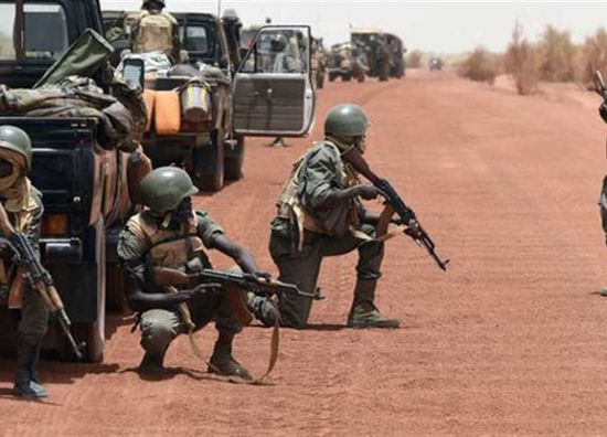 الجيش المالي: مقتل عنصرين إرهابيين ومصادرة أسلحتهم