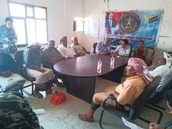 رئيس "انتقالي أبين" يدعو لدفع العمل الجماهيري