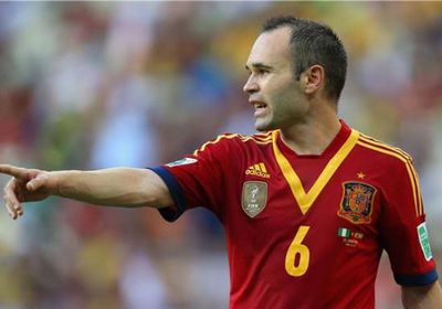 إنييستا يسترجع ذكريات مجد إسبانيا قبل مواجهة إيطاليا