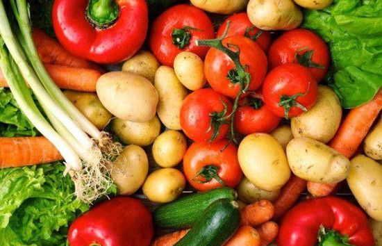 انخفاض في أسعار الخضروات بأسواق عدن اليوم الإثنين