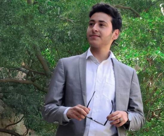 بـ 4 طعنات.. محاولة اغتيال المنشد الشعراني في إب