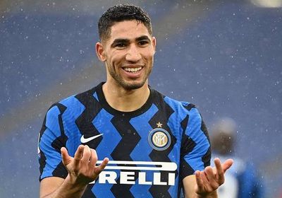 حكيمي يؤكد على اقترابه من الإنضمام لسان جيرمان