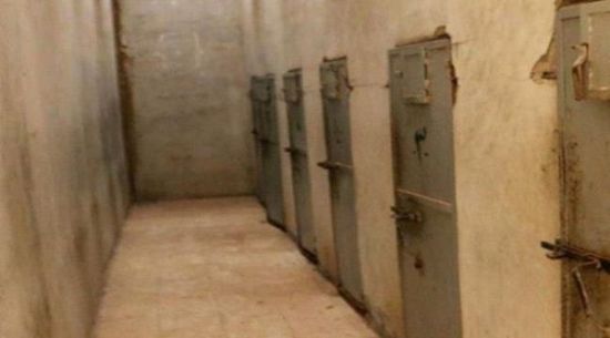 المراهقون الـ 7 خارج معتقل عتق