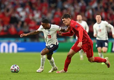 إنجلترا يتأهل للنهائي على حساب الدنمارك