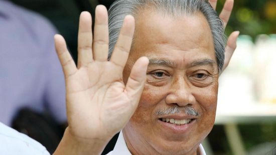 أكبر حزب في ماليزيا يطالب باستقالة رئيس الوزراء