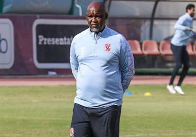 موسيماني يثير غضب مدافع الأهلي