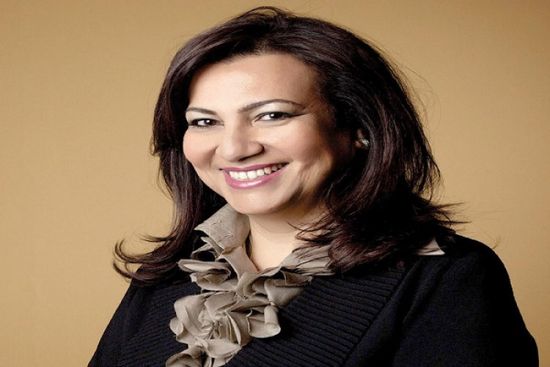 الشاعر: شعب إيران لا يزال يُقاوم إرهاب الملالي