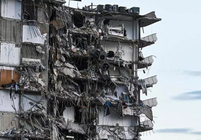 ارتفاع حصيلة ضحايا مبنى فلوريدا المنهار إلى 86 شخصًا