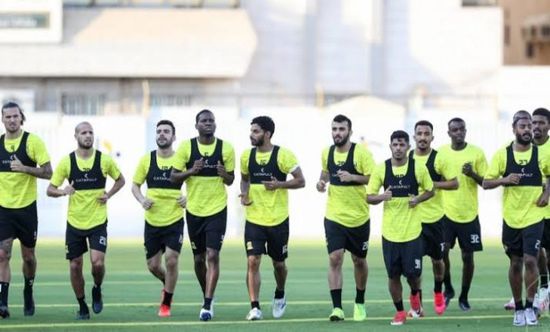 اتحاد جدة يواصل تدريباته بدون المدير الفني
