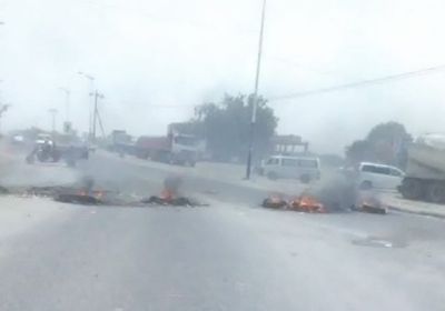 تجدد الاحتجاجات في أبين على انقطاع الكهرباء