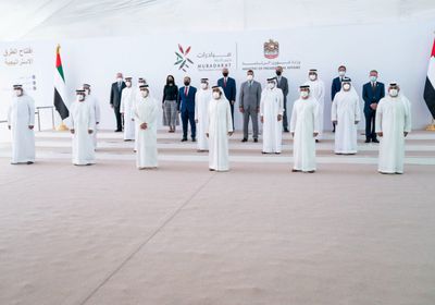 محمد بن راشد يفتتح مجموعة مشاريع بالبنية التحتية