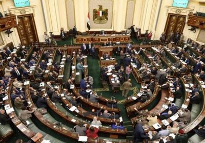 النواب المصري يوافق على قانون فصل الإخوان