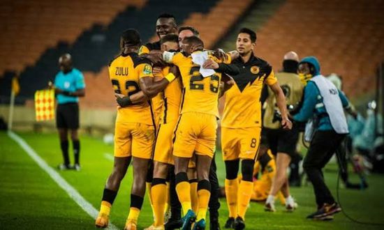 رئيس اتحاد جنوب افريقيا يدعم كايزر تشيفز قبل مواجهة الأهلي