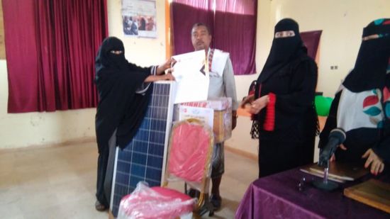 "نساء أبين" يؤهل المعنفات للمشاريع الصغيرة