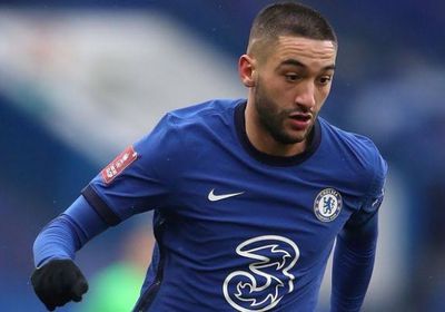 بسبب الكباب.. زياش يداعب ميندي