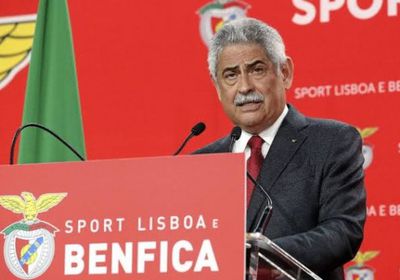 بسبب التهرب الضريبي.. رئيس بنفيكا يستقيل