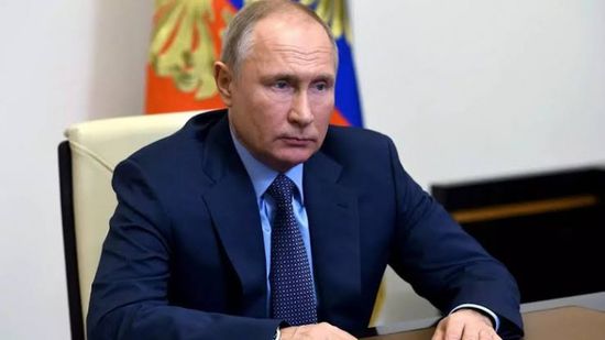بوتين يدعو لمواجهة كورونا بتوسيع نطاق التطعيم في روسيا
