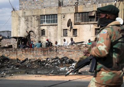 ارتفاع حصيلة قتلى الاضطرابات في جنوب إفريقيا إلى 212 