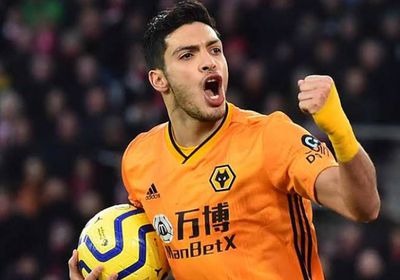 بعد غياب 8 أشهر.. خيمينز يعود لولفرهامبتون