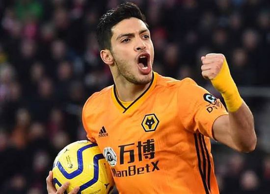 بعد غياب 8 أشهر.. خيمينز يعود لولفرهامبتون