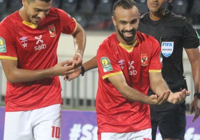 الأهلي يهزم تشيفز ويتوج بدوري أبطال إفريقيا