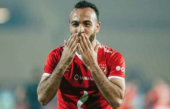 أفشة يتوج بجائزة رجل المباراة في النهائي