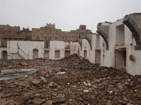 البحث عن الكنوز وراء هدم المسجد التاريخي في صنعاء