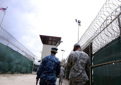 البيت الأبيض: بايدن يعتزم إغلاق سجن جوانتانامو العسكري