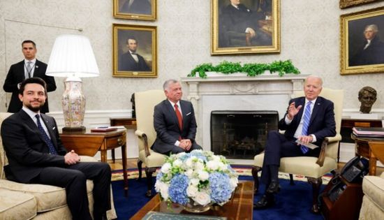 القضية الفلسطينية على مائدة الرئيس الأمريكي والعاهل الأردني