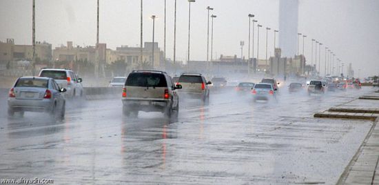 توقعات باستمرار هطول الأمطار على مدن سعودية