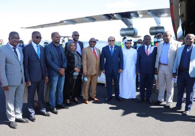  الإمارات ترسل إمدادات طبية ولقاحات كورونا إلى القمر المتحدة