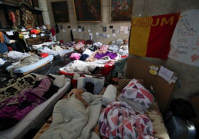 مئات المهاجرين ببروكسل يضربون عن الماء والطعام للحصول على الإقامة