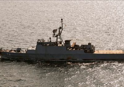 الجيش الدنماركي يرصد مدمرة وسفينة دعم إيرانيتين تتجهان لروسيا