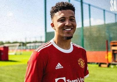 اليونايتد يستقر على رقم قميص سانشو