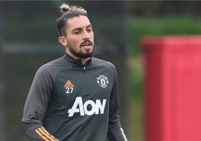 تيليس يغيب عن اليونايتد للإصابة